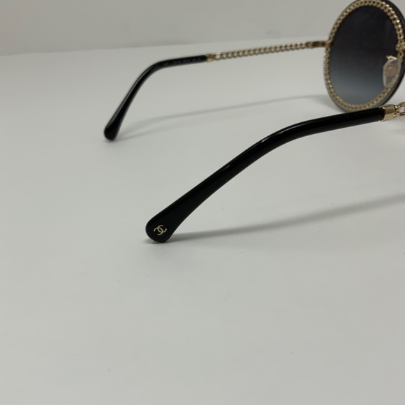 Chanel 4245 Oversize Round Black Lenses Silver Metal Chain Link Sunglasses Italy - Picture 3 of 8